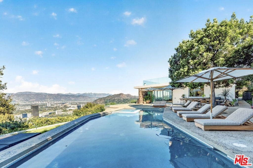 7829 Torreyson Drive, Los Angeles, CA 90046 7829 Torreyson Drive, Los Angeles, CA 90046