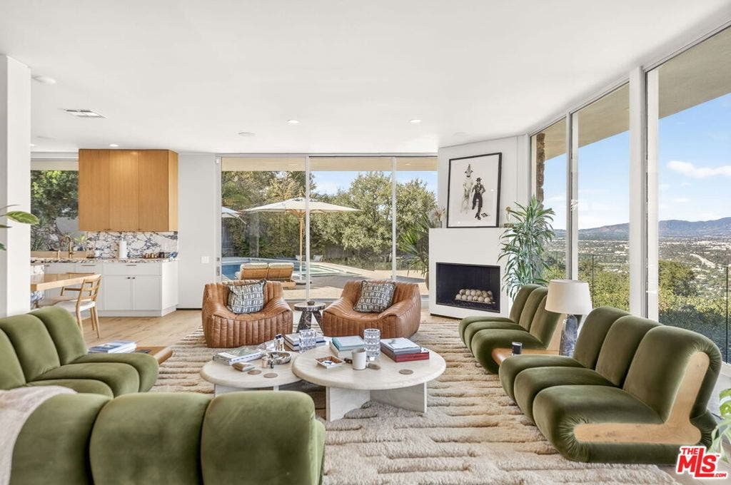 7829 Torreyson Drive, Los Angeles, CA 90046 7829 Torreyson Drive, Los Angeles, CA 90046