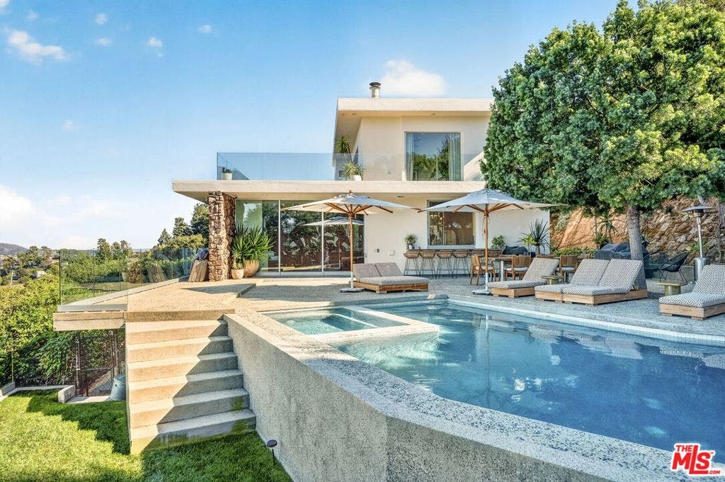 7829 Torreyson Drive, Los Angeles, CA 90046 7829 Torreyson Drive, Los Angeles, CA 90046