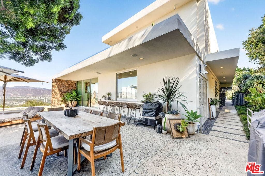 7829 Torreyson Drive, Los Angeles, CA 90046 7829 Torreyson Drive, Los Angeles, CA 90046