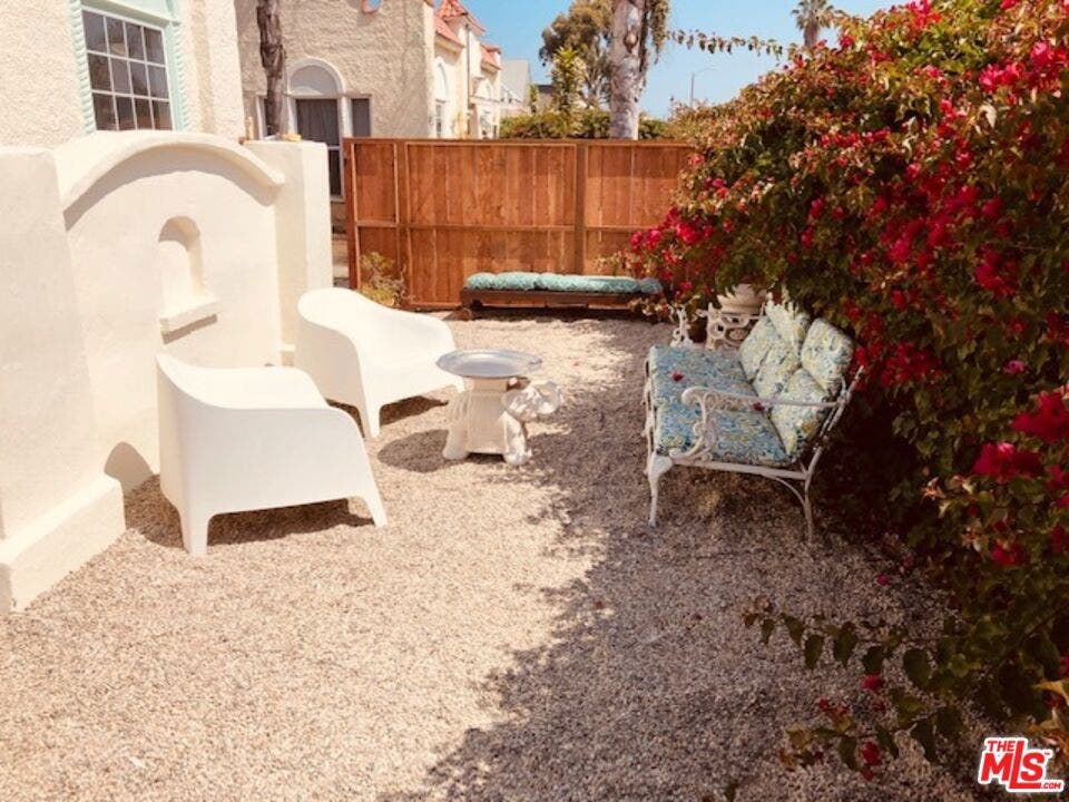 1533 6th Avenue, Los Angeles, CA 90019 1533 6th Avenue, Los Angeles, CA 90019