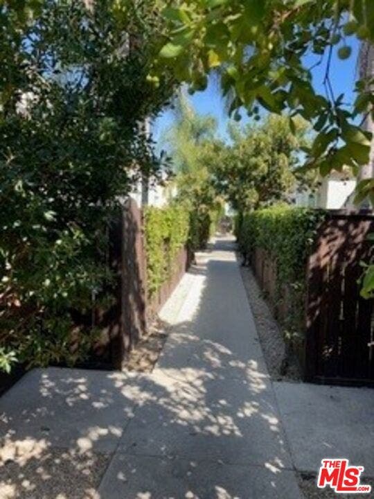 1533 6th Avenue, Los Angeles, CA 90019 1533 6th Avenue, Los Angeles, CA 90019