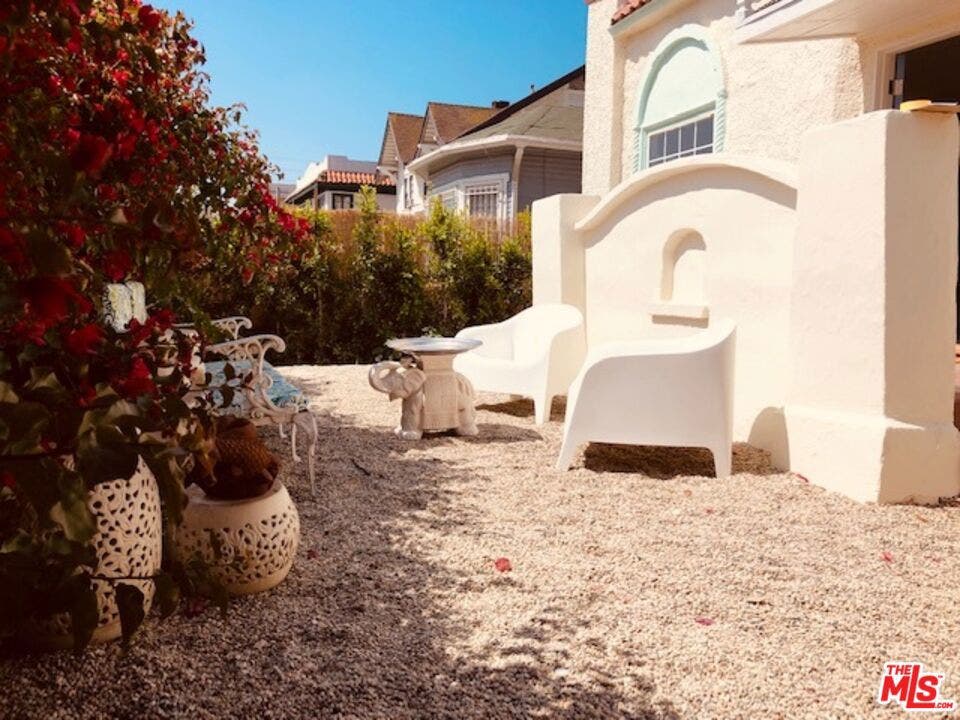 1533 6th Avenue, Los Angeles, CA 90019 1533 6th Avenue, Los Angeles, CA 90019