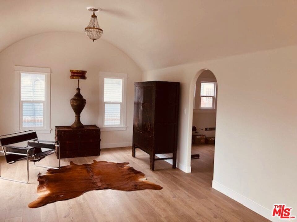 1533 6th Avenue, Los Angeles, CA 90019 1533 6th Avenue, Los Angeles, CA 90019