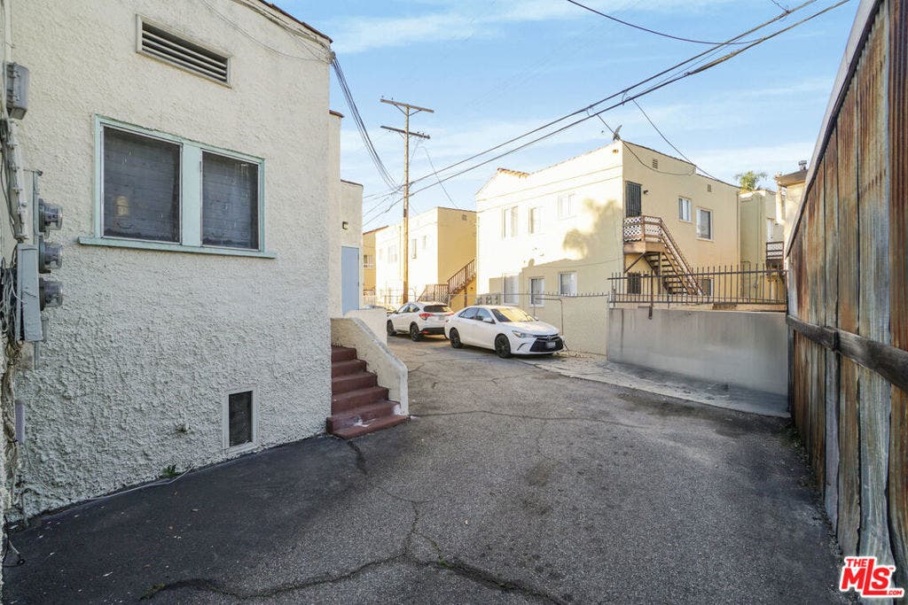 1533 6th Avenue, Los Angeles, CA 90019 1533 6th Avenue, Los Angeles, CA 90019