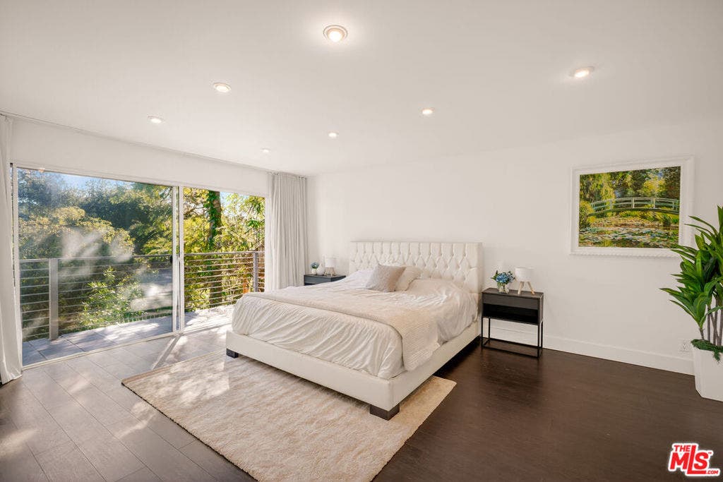 2388 Kimridge Road, Beverly Hills, CA 90210 2388 Kimridge Road, Beverly Hills, CA 90210
