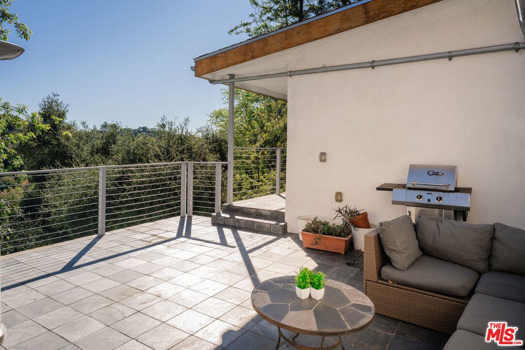 2388 Kimridge Road, Beverly Hills, CA 90210 2388 Kimridge Road, Beverly Hills, CA 90210