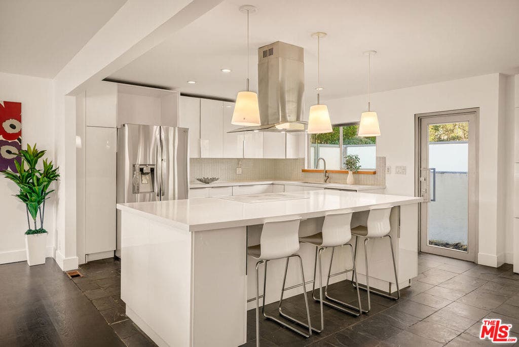 2388 Kimridge Road, Beverly Hills, CA 90210 2388 Kimridge Road, Beverly Hills, CA 90210