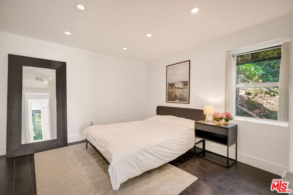 2388 Kimridge Road, Beverly Hills, CA 90210 2388 Kimridge Road, Beverly Hills, CA 90210