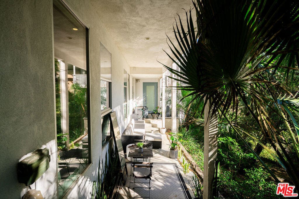 2388 Kimridge Road, Beverly Hills, CA 90210 2388 Kimridge Road, Beverly Hills, CA 90210
