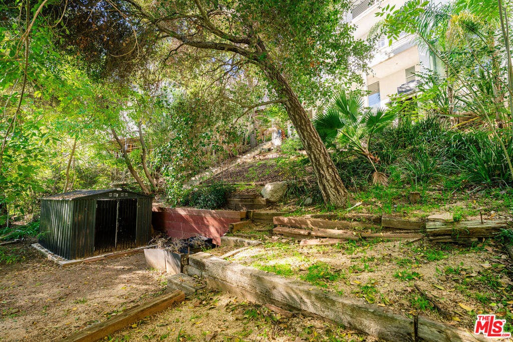 2388 Kimridge Road, Beverly Hills, CA 90210 2388 Kimridge Road, Beverly Hills, CA 90210