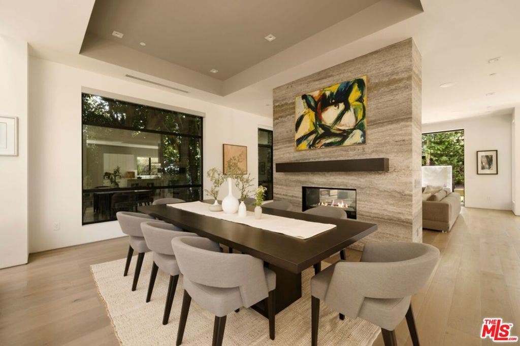 844 N Harper Avenue, Los Angeles, CA 90046 844 N Harper Avenue, Los Angeles, CA 90046