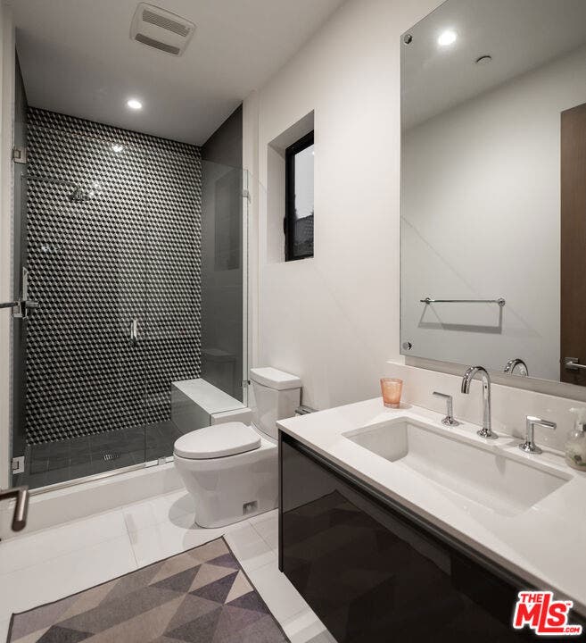 844 N Harper Avenue, Los Angeles, CA 90046 844 N Harper Avenue, Los Angeles, CA 90046