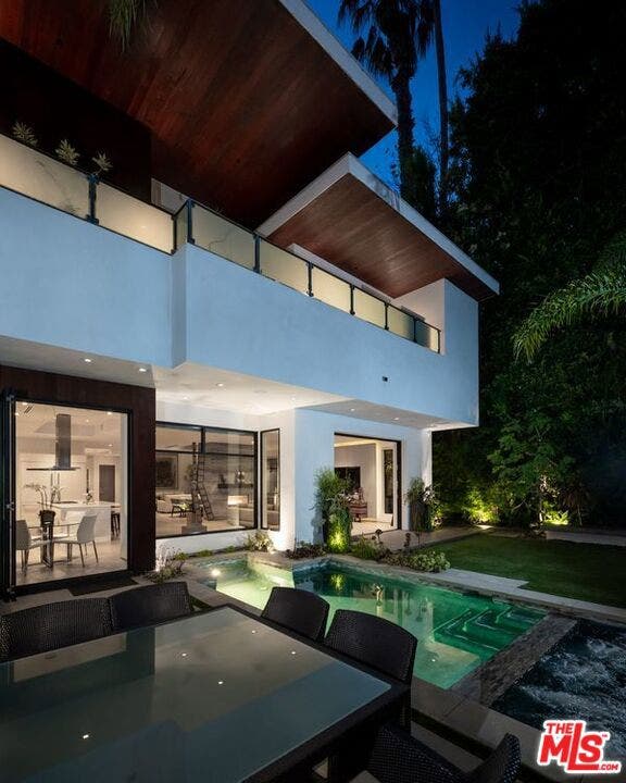 844 N Harper Avenue, Los Angeles, CA 90046 844 N Harper Avenue, Los Angeles, CA 90046