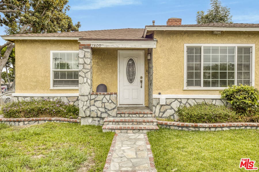 Property photo for 1300 S California Avenue, Compton, CA