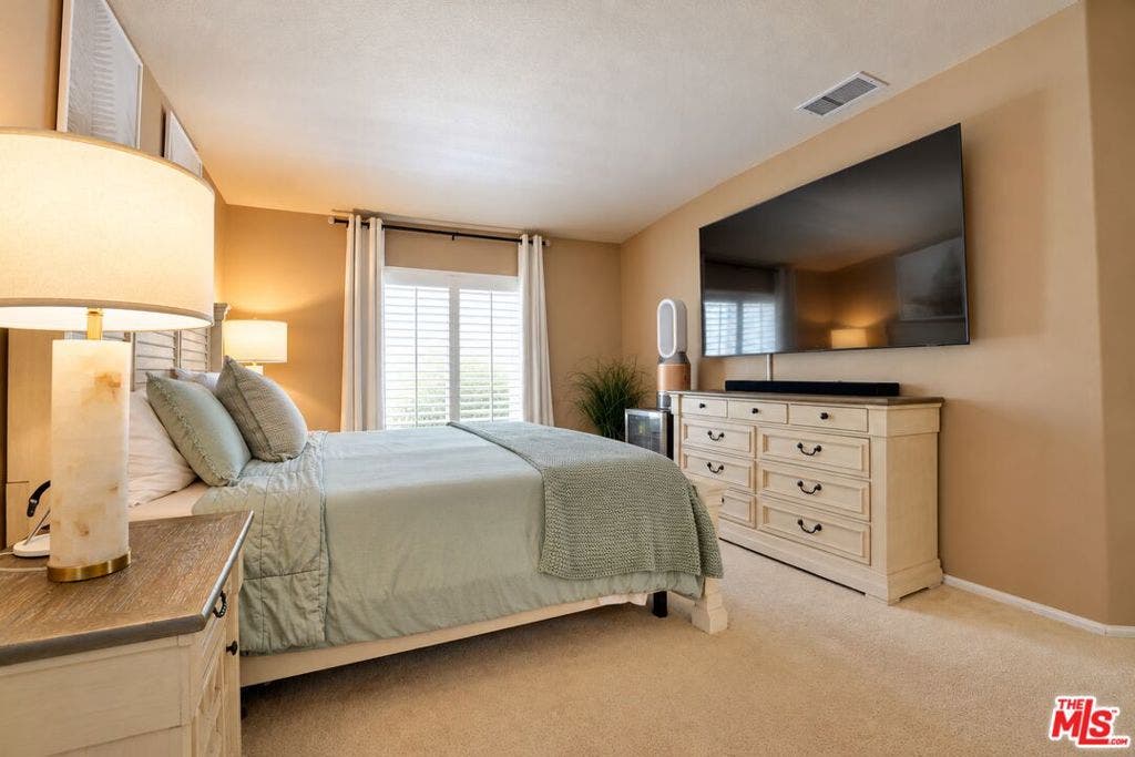 28611 Placerview Trail, Santa Clarita, CA 91390 28611 Placerview Trail, Santa Clarita, CA 91390