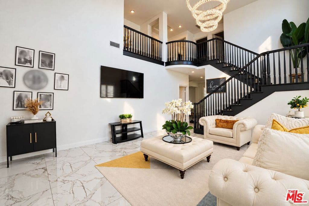 28611 Placerview Trail, Santa Clarita, CA 91390 28611 Placerview Trail, Santa Clarita, CA 91390