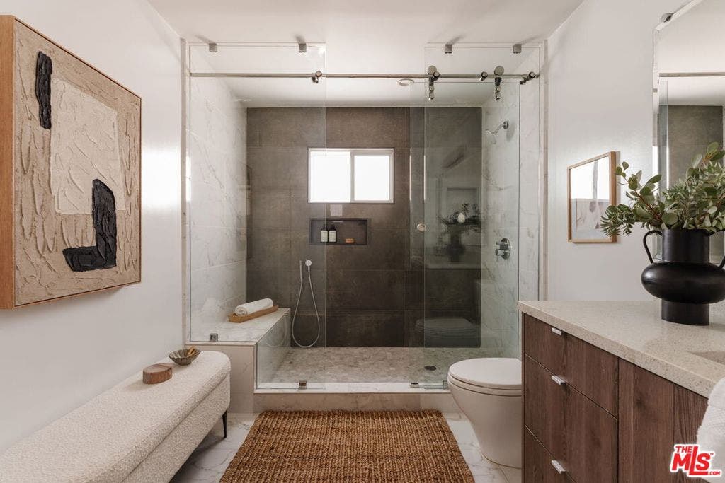 3279 Midvale Avenue, Los Angeles, CA 90034 3279 Midvale Avenue, Los Angeles, CA 90034
