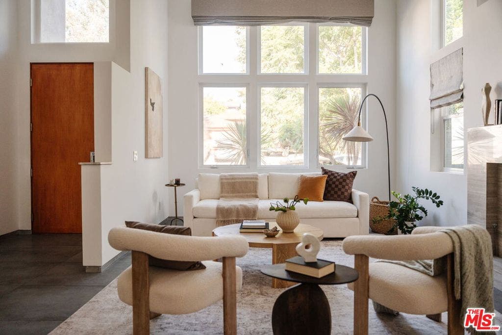 3279 Midvale Avenue, Los Angeles, CA 90034 3279 Midvale Avenue, Los Angeles, CA 90034