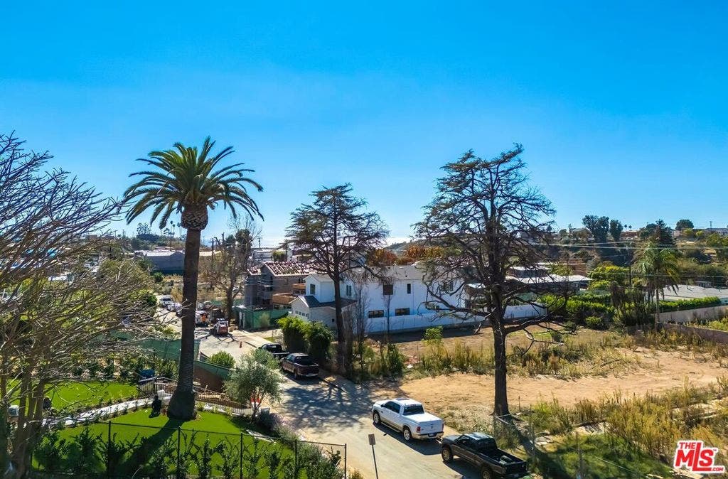 740 Haverford Avenue, Pacific Palisades, CA 90272 View from approx 2nd level