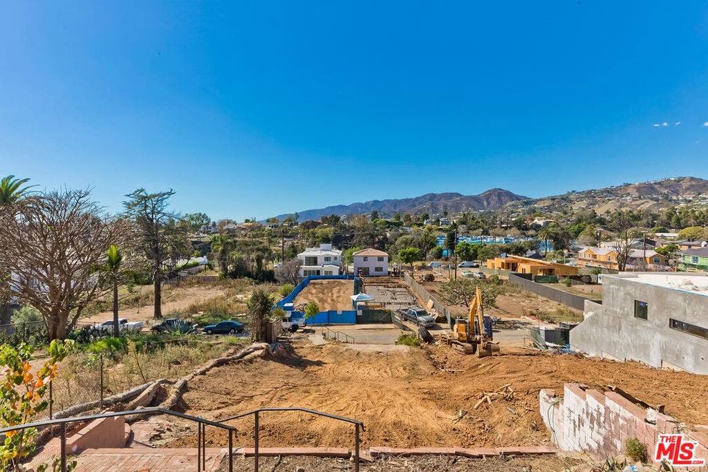740 Haverford Avenue, Pacific Palisades, CA 90272 740 Haverford Avenue, Pacific Palisades, CA 90272
