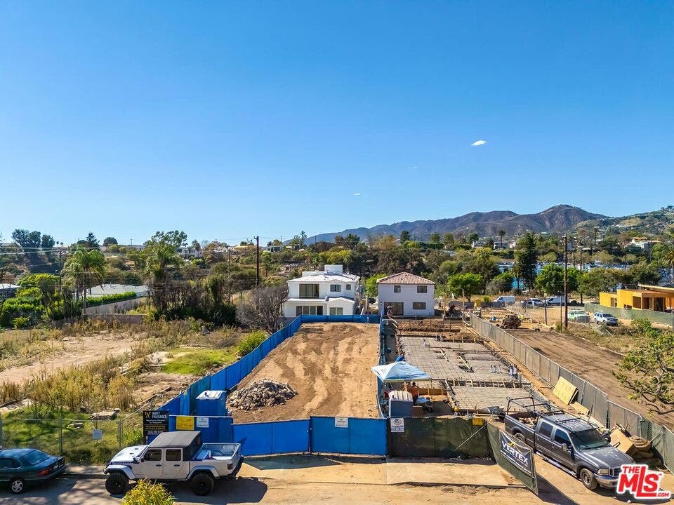 740 Haverford Avenue, Pacific Palisades, CA 90272 View from approx 1st level