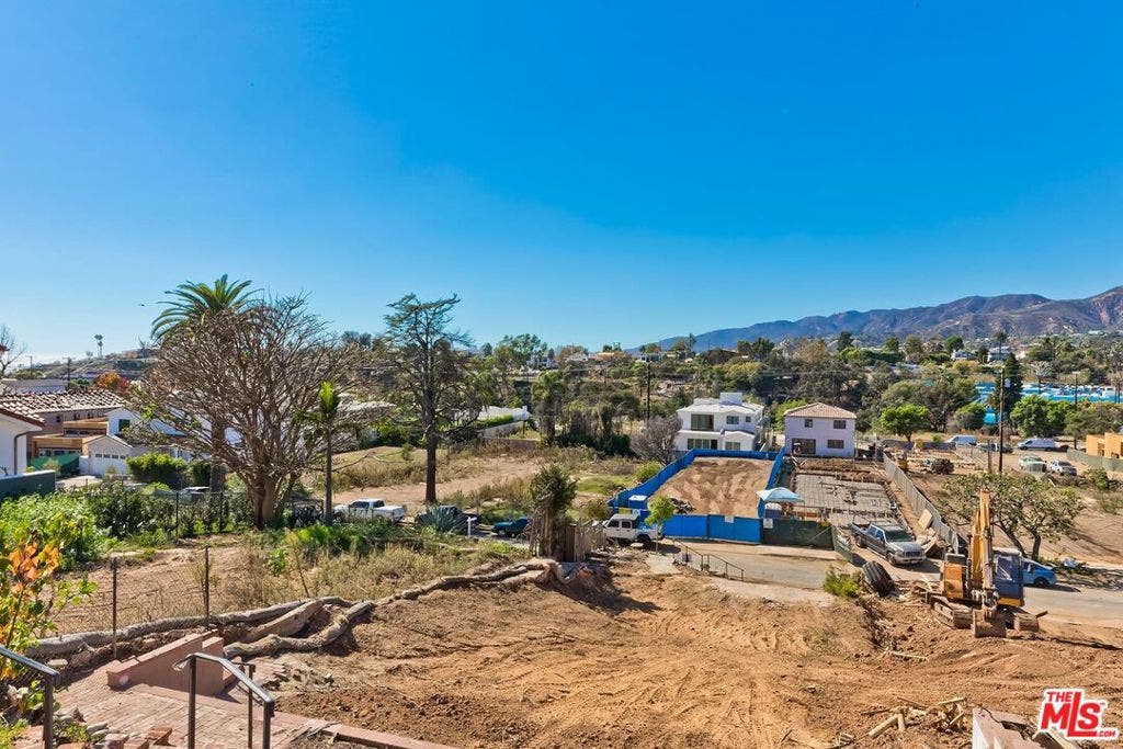 740 Haverford Avenue, Pacific Palisades, CA 90272 740 Haverford Avenue, Pacific Palisades, CA 90272