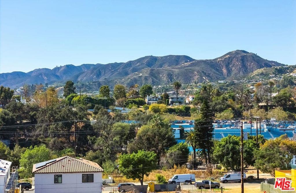 740 Haverford Avenue, Pacific Palisades, CA 90272 View from approx 3rd level