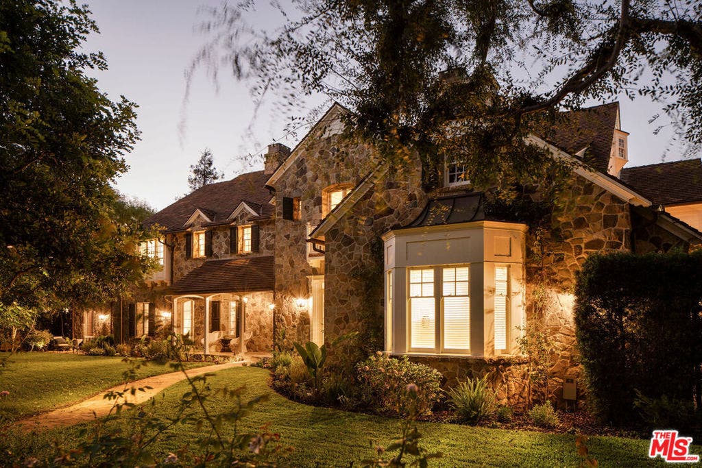 10343 Valley Spring Lane, Toluca Lake, CA 91602 10343 Valley Spring Lane, Toluca Lake, CA 91602