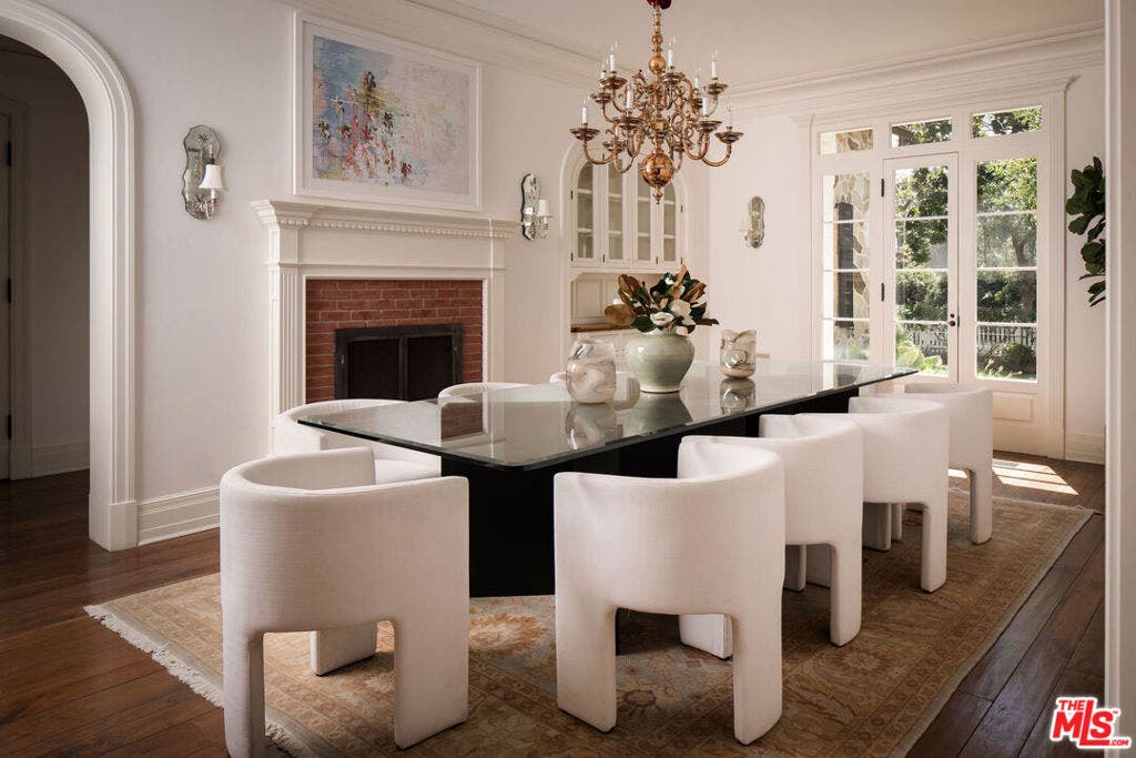 10343 Valley Spring Lane, Toluca Lake, CA 91602 10343 Valley Spring Lane, Toluca Lake, CA 91602