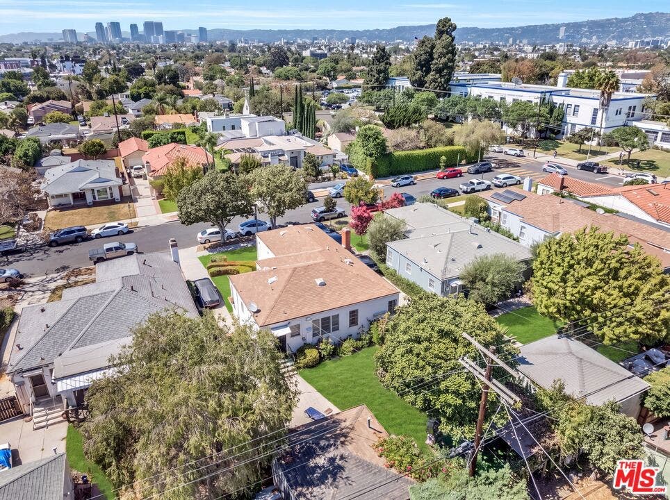 1818 Hi Point Street, Los Angeles, CA 90035 1818 Hi Point Street, Los Angeles, CA 90035