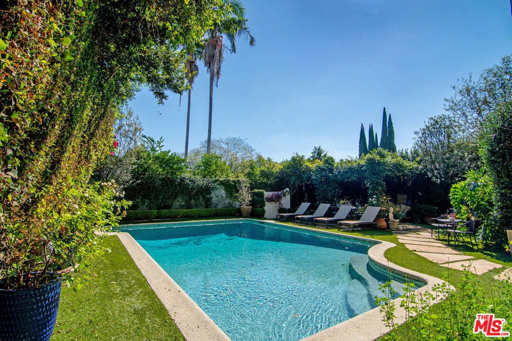144 S Mansfield Avenue, Los Angeles, CA 90036 144 S Mansfield Avenue, Los Angeles, CA 90036