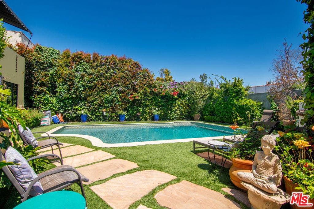 144 S Mansfield Avenue, Los Angeles, CA 90036 144 S Mansfield Avenue, Los Angeles, CA 90036