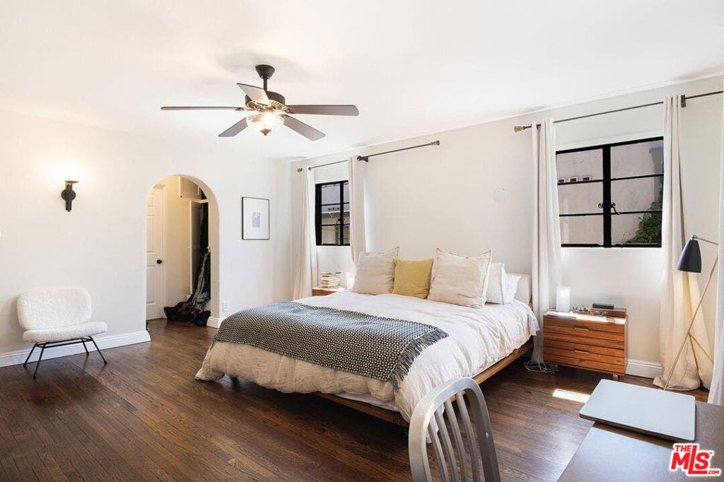 144 S Mansfield Avenue, Los Angeles, CA 90036 144 S Mansfield Avenue, Los Angeles, CA 90036