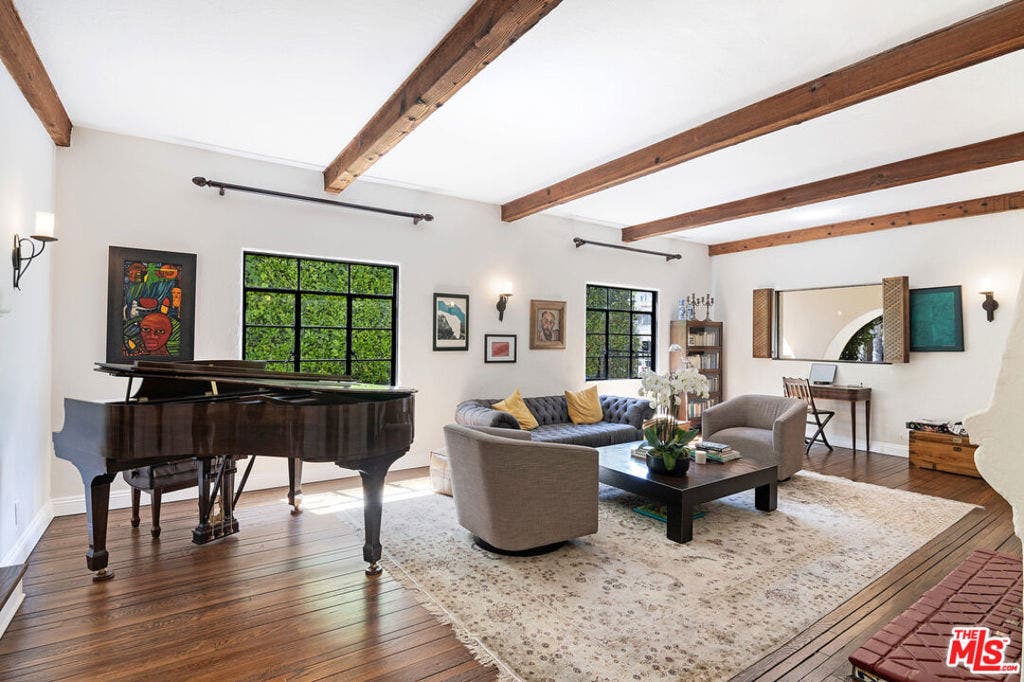 144 S Mansfield Avenue, Los Angeles, CA 90036 144 S Mansfield Avenue, Los Angeles, CA 90036