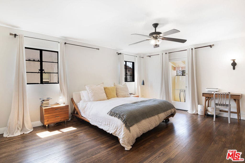 144 S Mansfield Avenue, Los Angeles, CA 90036 144 S Mansfield Avenue, Los Angeles, CA 90036