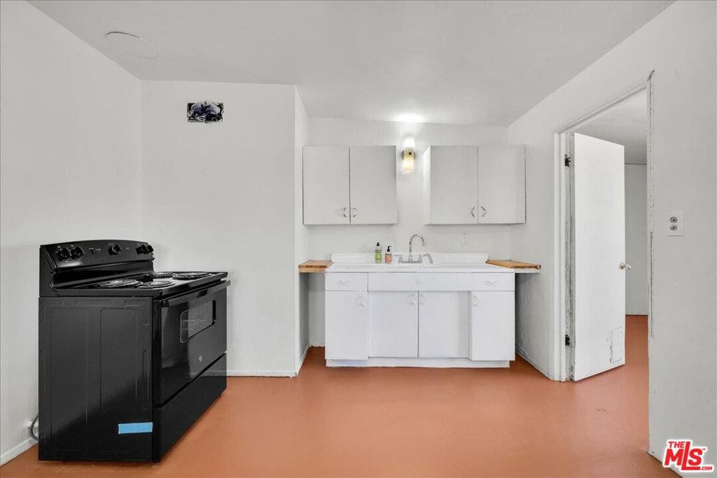 3229 Blower Road, Twentynine Palms, CA 92277 3229 Blower Road, Twentynine Palms, CA 92277