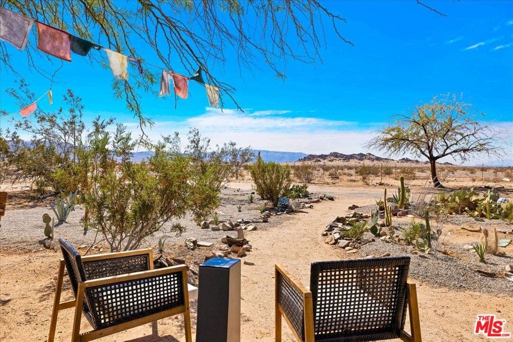 3229 Blower Road, Twentynine Palms, CA 92277 3229 Blower Road, Twentynine Palms, CA 92277