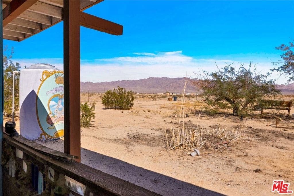 3229 Blower Road, Twentynine Palms, CA 92277 3229 Blower Road, Twentynine Palms, CA 92277