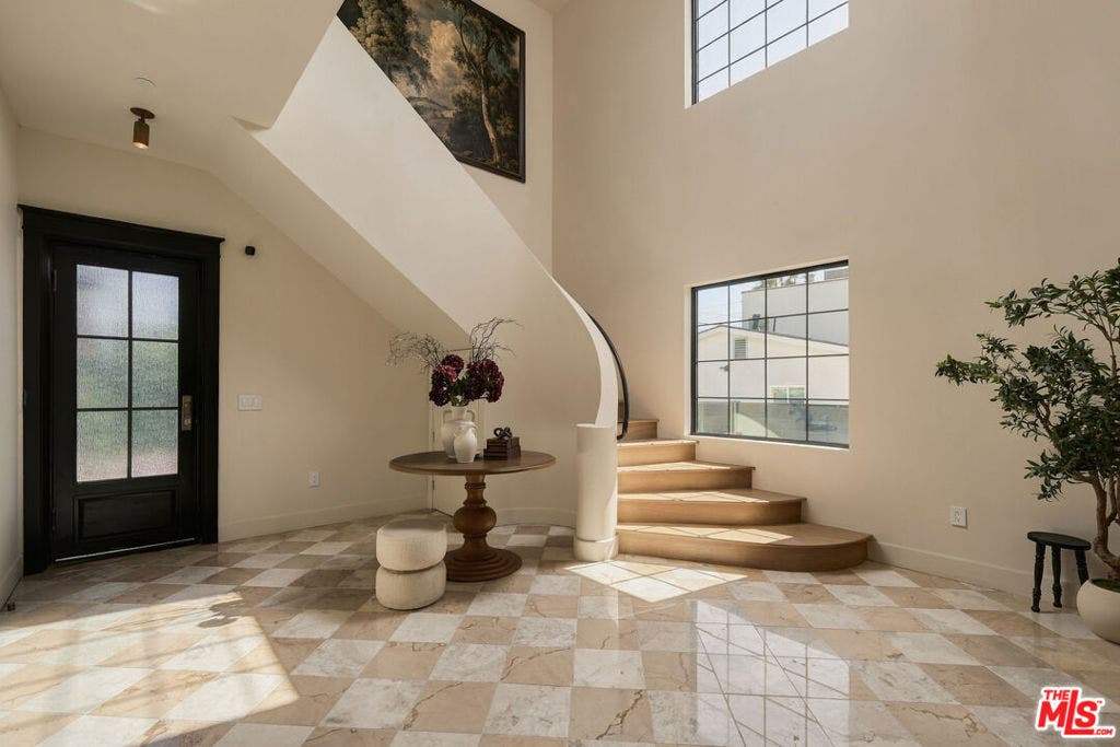 1358 S Ridgeley Drive, Los Angeles, CA 90019 1358 S Ridgeley Drive, Los Angeles, CA 90019