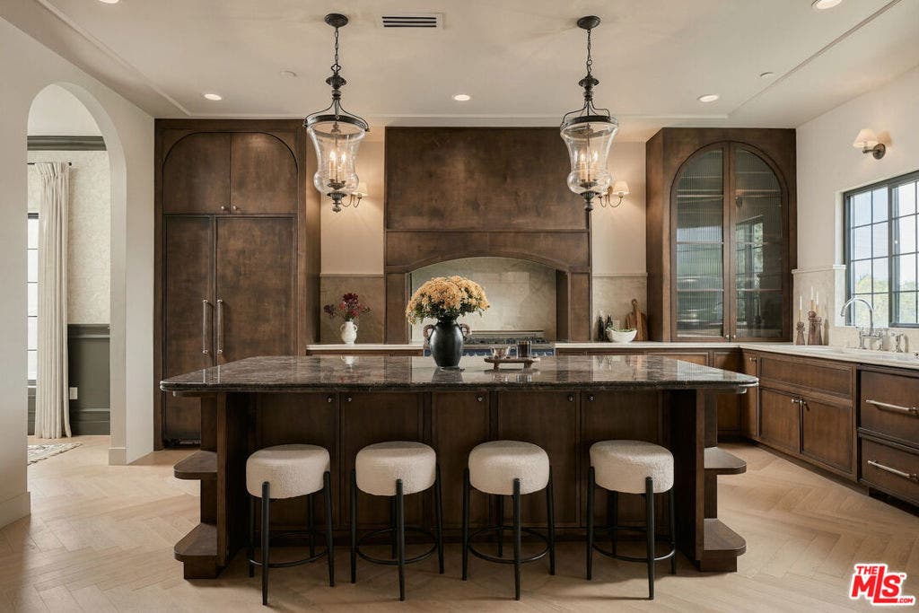 1358 S Ridgeley Drive, Los Angeles, CA 90019 1358 S Ridgeley Drive, Los Angeles, CA 90019