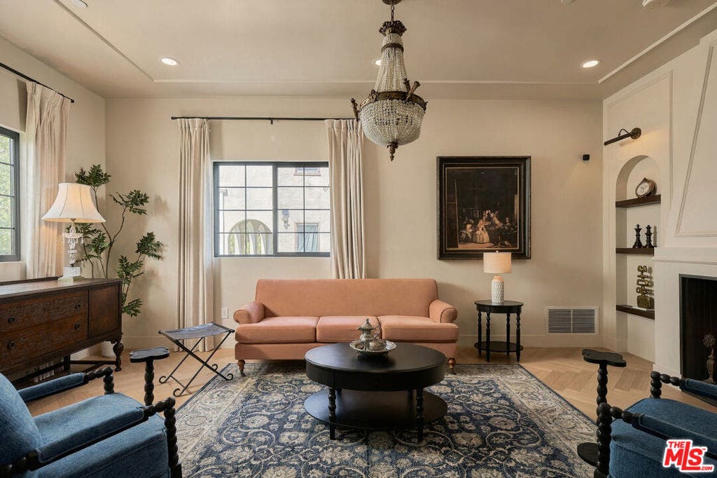 1358 S Ridgeley Drive, Los Angeles, CA 90019 1358 S Ridgeley Drive, Los Angeles, CA 90019