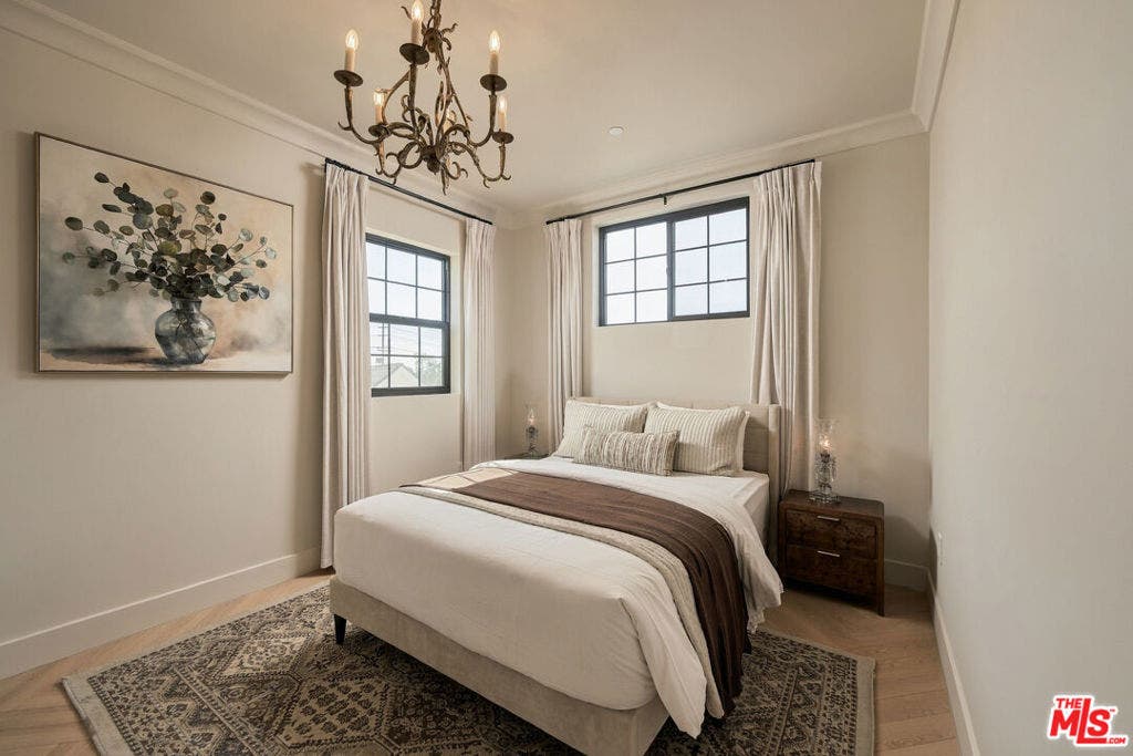 1358 S Ridgeley Drive, Los Angeles, CA 90019 1358 S Ridgeley Drive, Los Angeles, CA 90019