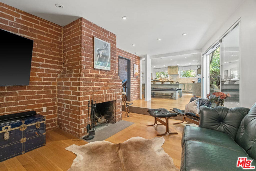 1853 Nichols Canyon Road, Los Angeles, CA 90046 1853 Nichols Canyon Road, Los Angeles, CA 90046