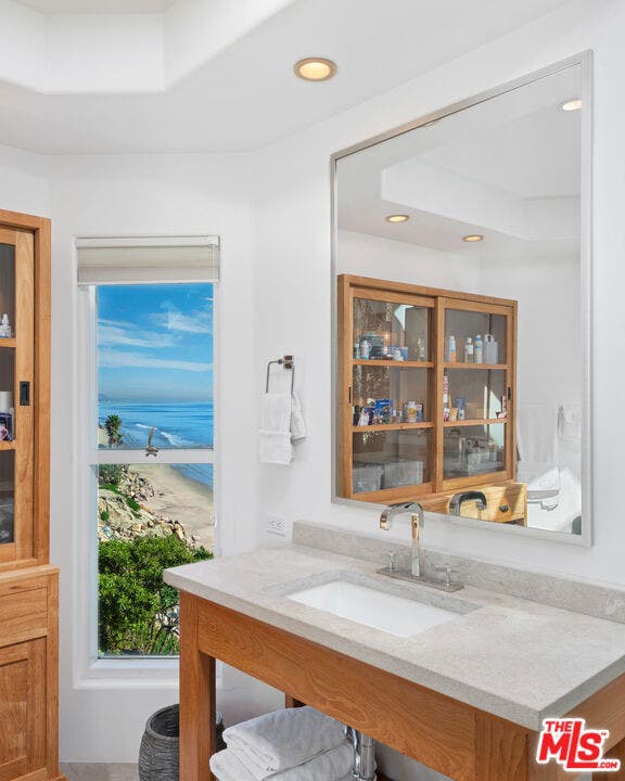 27960 Sea Lane Drive, Malibu, CA 90265