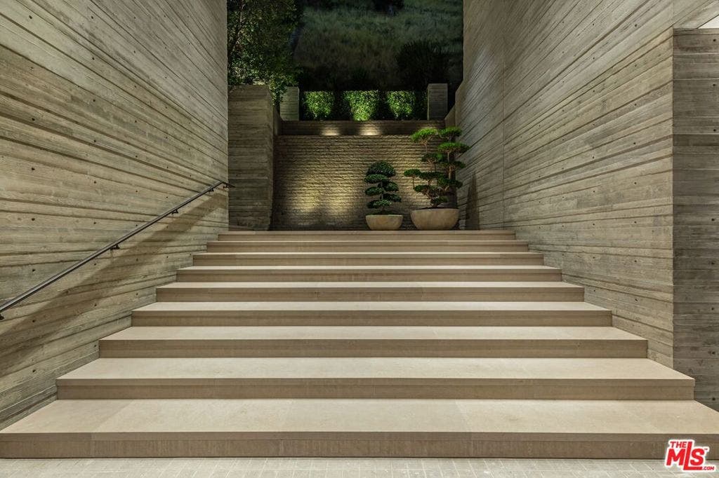 7661 Curson Terrace, Los Angeles, CA 90046 7661 Curson Terrace, Los Angeles, CA 90046