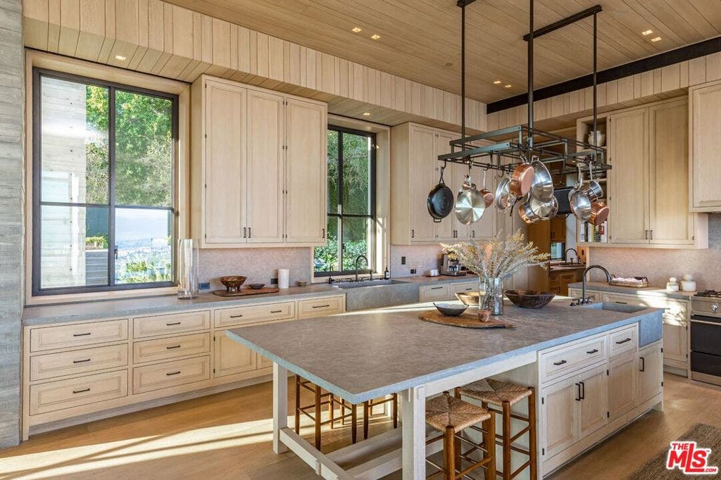 7661 Curson Terrace, Los Angeles, CA 90046 7661 Curson Terrace, Los Angeles, CA 90046