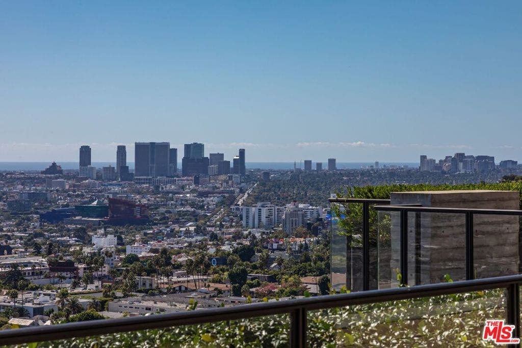7661 Curson Terrace, Los Angeles, CA 90046 7661 Curson Terrace, Los Angeles, CA 90046
