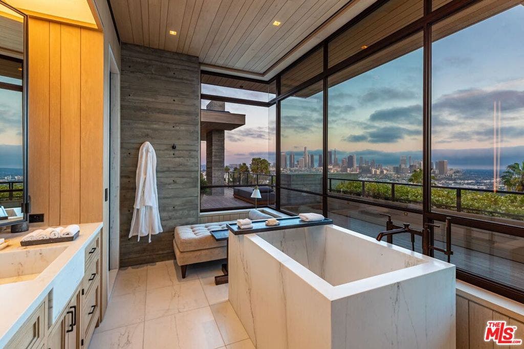 7661 Curson Terrace, Los Angeles, CA 90046 7661 Curson Terrace, Los Angeles, CA 90046