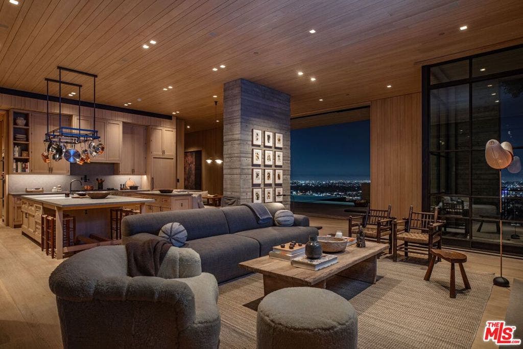 7661 Curson Terrace, Los Angeles, CA 90046 7661 Curson Terrace, Los Angeles, CA 90046